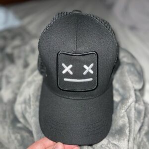 Smiling face baseball cap